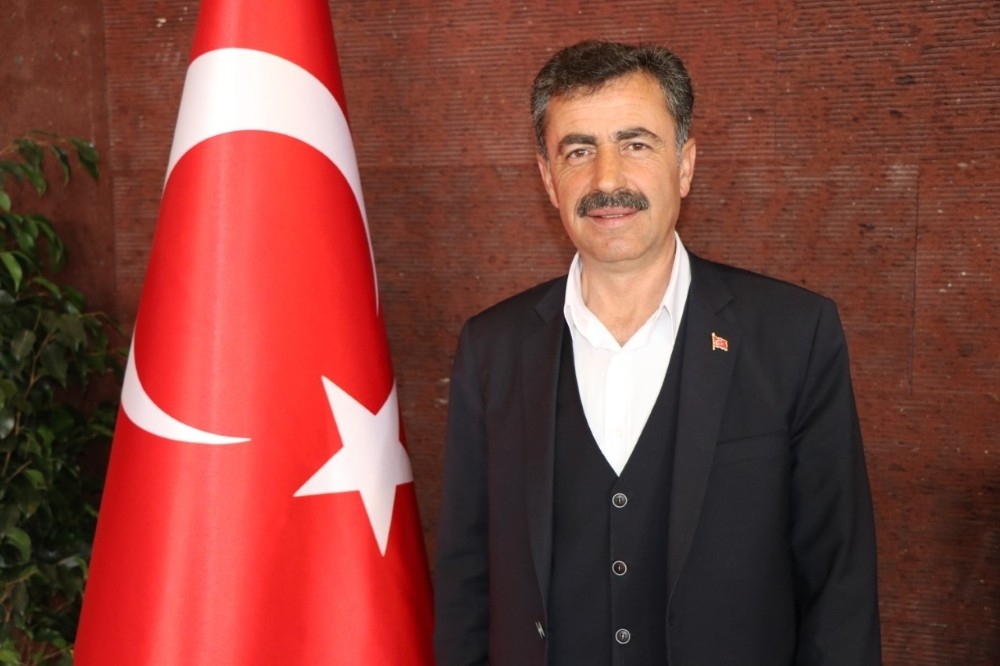 Süslü, 30 Ağustos Zafer Bayramı mesajı yayımladı 