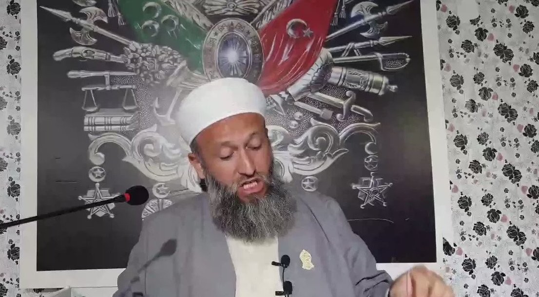 Susturun şunları! Din kisvesi altında hocalardan kürsüde cinsel fantezi