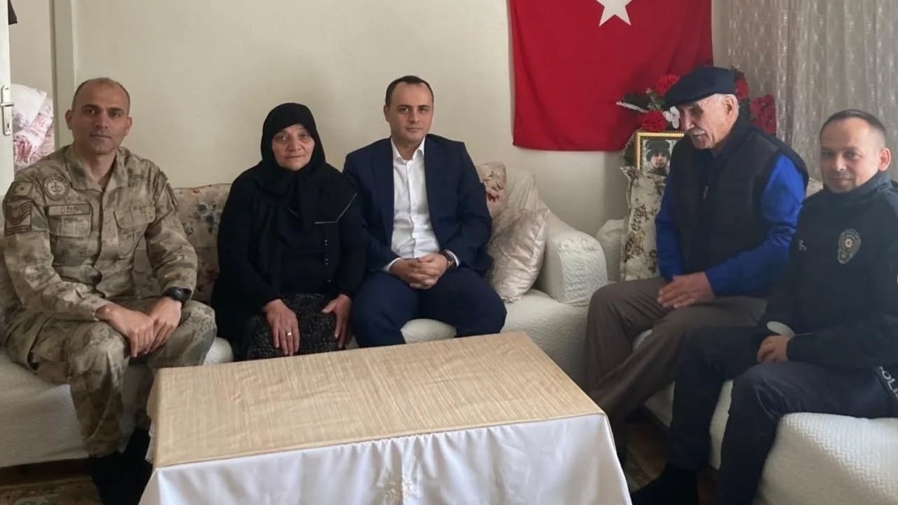 Susuz’da Ramazan Bayramı’nda şehit aileleri ve gaziler ziyaret edildi