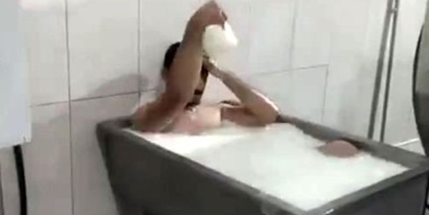 Süt banyosu skandalında yeni gelişme