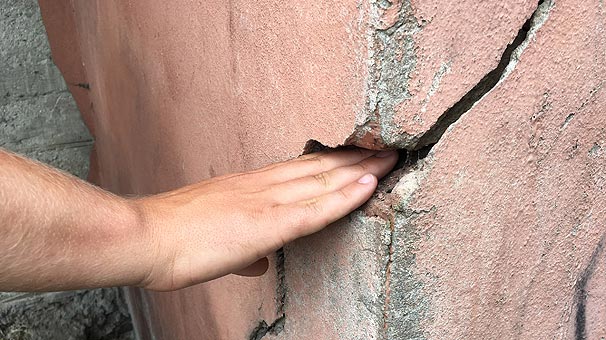 Sütlüce'de görüntü ürkütücü; 6 bina mühürlendi