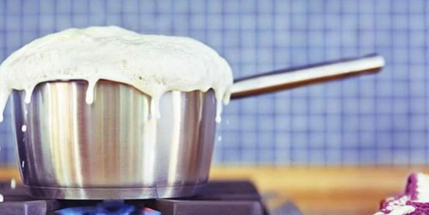 Sütü taşırmadan pişirmenin püf noktası! İşte o büyük sır