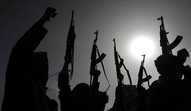 Suud liderliğindeki koalisyon güçleri Aden'den çekilmeye başladı!