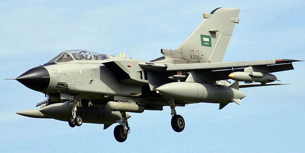 Suudi Arabistan bombaladı! Kritik nokta ele geçirildi