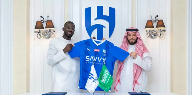 Suudi Arabistan futbolu çıldırdı! Dünyaca ünlü yıldız, imzayı attı...