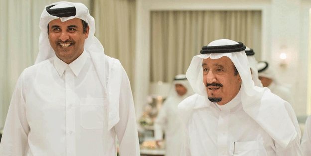 Suudi Arabistan Kralı Selman'dan Katar Emiri Al Sani'ye mesaj