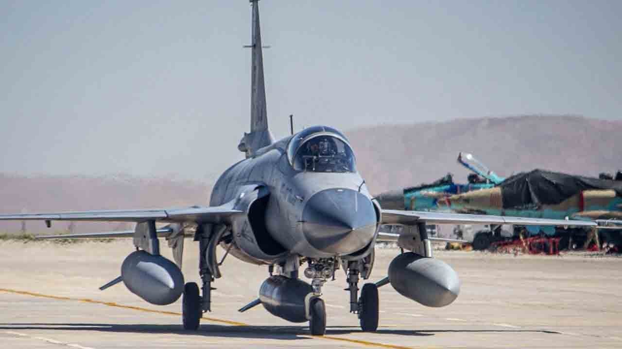 Suudi Arabistan Pakistan’dan JF-17 alabilir: F-35 ile rekabet gündemde