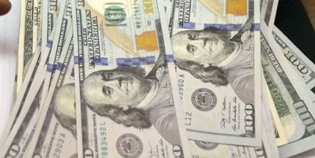 Suudi Arabistan para dağıttı