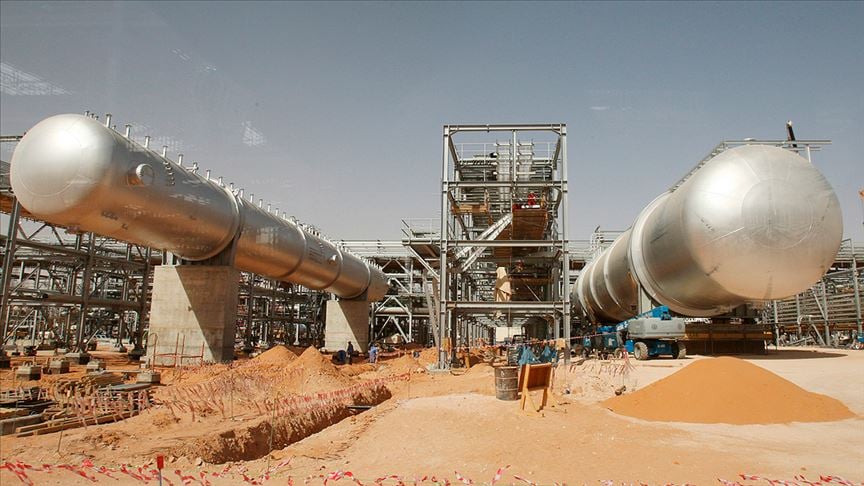 Suudi Arabistan petrol üretimine kısmen başlayabileceğini duyurdu