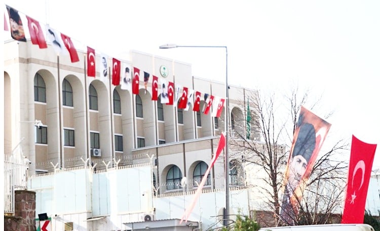 Disney'de sessiz kalan Mansur Yavaş’tan Suudi Arabistan’a hızlı saldırı.. Suudi Arabistan Büyükelçiği’nin bulunduğu sokakta bu yapıldı