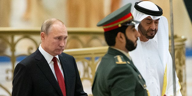Suudi Arabistan'daki rezaletin aynısı BAE'de de yaşandı... Putin'in zor anları!