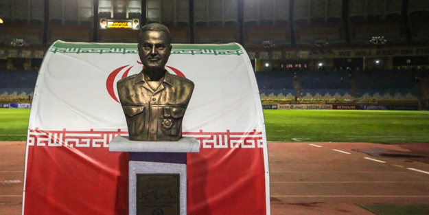 Suudi ekibinden flaş karar! Futbola Kasım Süleymani büstü engeli!