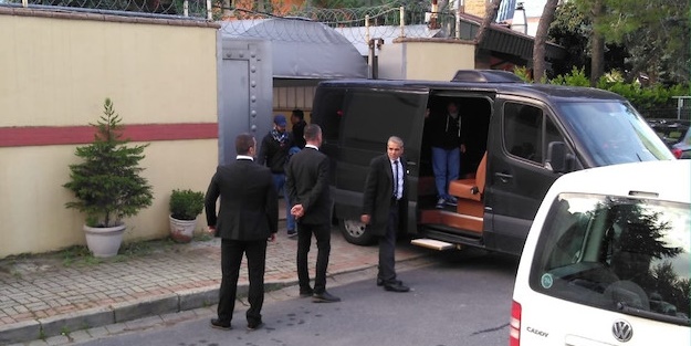Suudi konsolosluğunda hareketli dakikalar!