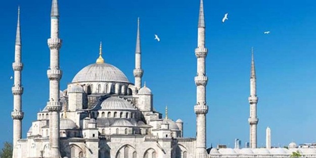 Suudi şirket tepkilerin ardından Sultanahmet fotoğraflı paylaşımını sildi