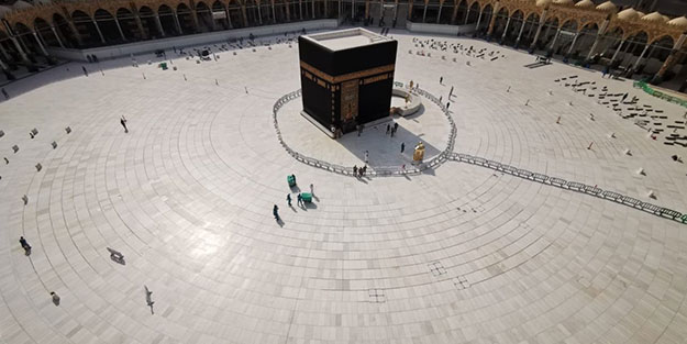 Suudiler, Kabe'ye girişleri durdurdu