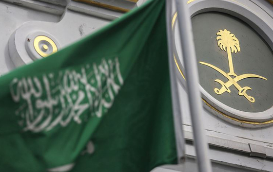 Suud’ta diplomatlara bombalı saldırı