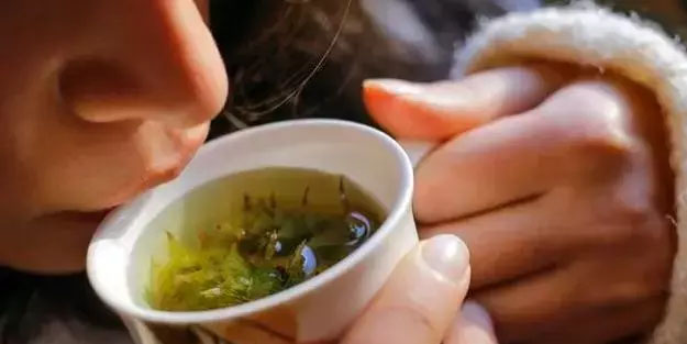  Suyunu bardak bardak tüketin: Ömrü uzatıp, koronavirüse bağlı iltihabın kökünü kazıyor! Mücadeleyi destekliyor