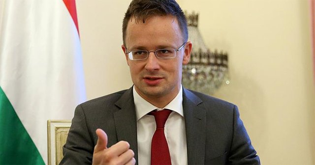 Szijjarto: NATO'nun genişleme süreci devam etmeli