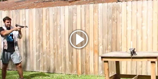 Tabancayla mum söndürülebilir mi?