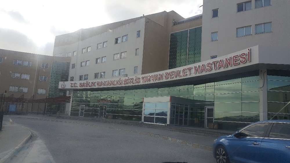 Taburcu edilen hastaların kaldıkları odalar dezenfekte ediliyor 