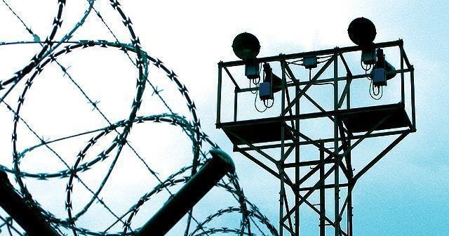 Tacikistan'da iki muhalif isme müebbet