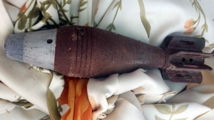 Tadilat yaparken tavandan bakın ne düştü...