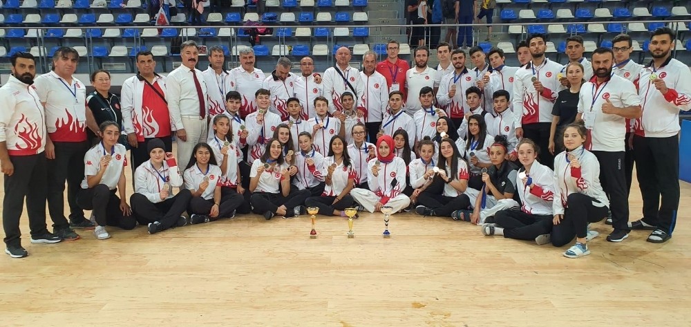 Taekwondo Milli Takımı, Bulgaristan’da 31 madalya kazandı 