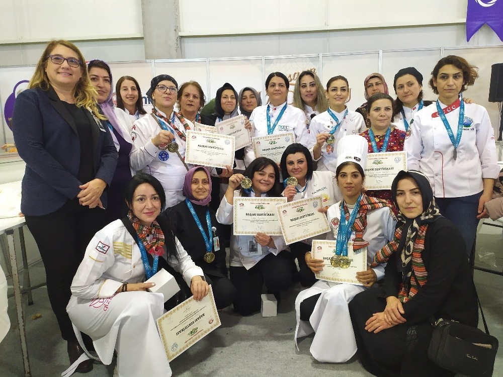 TAFED “Yaşasın Anadolu” temasıyla Antalya’ya damgasını vurdu 