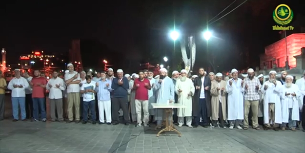  ‘Tağutların içki masasında aldığı Ayasofya kararını boz Ya Rabbi..’