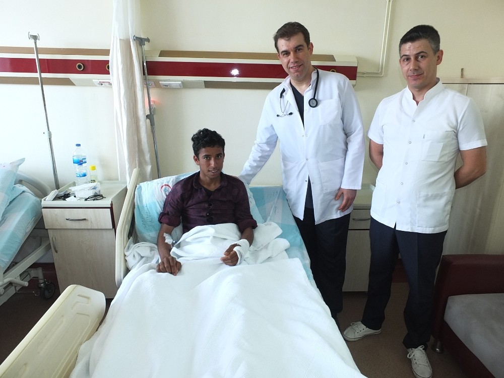 18 yaşındaki Taha kolunu parçaladı!