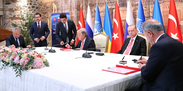Tahıl koridoru anlaşması için imzalar atıldı! Denetimler İstanbul'dan yapılacak