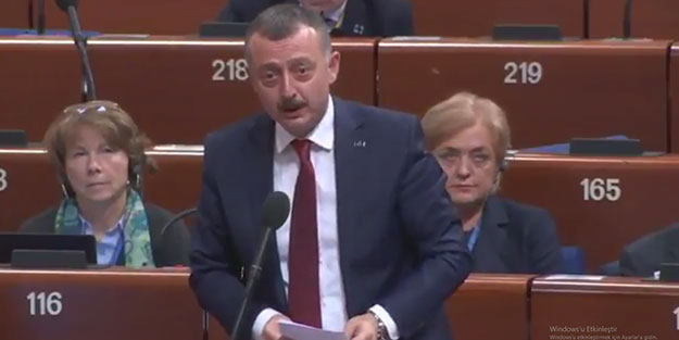Tahir Büyükakın'dan tarihi konuşma! İkiyüzlü Batı'ya ayar üstüne ayar verdi