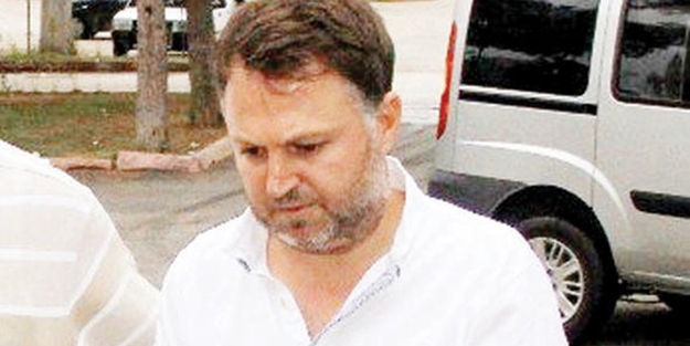 Tahliye edilir edilmez ABD'ye kaçtı