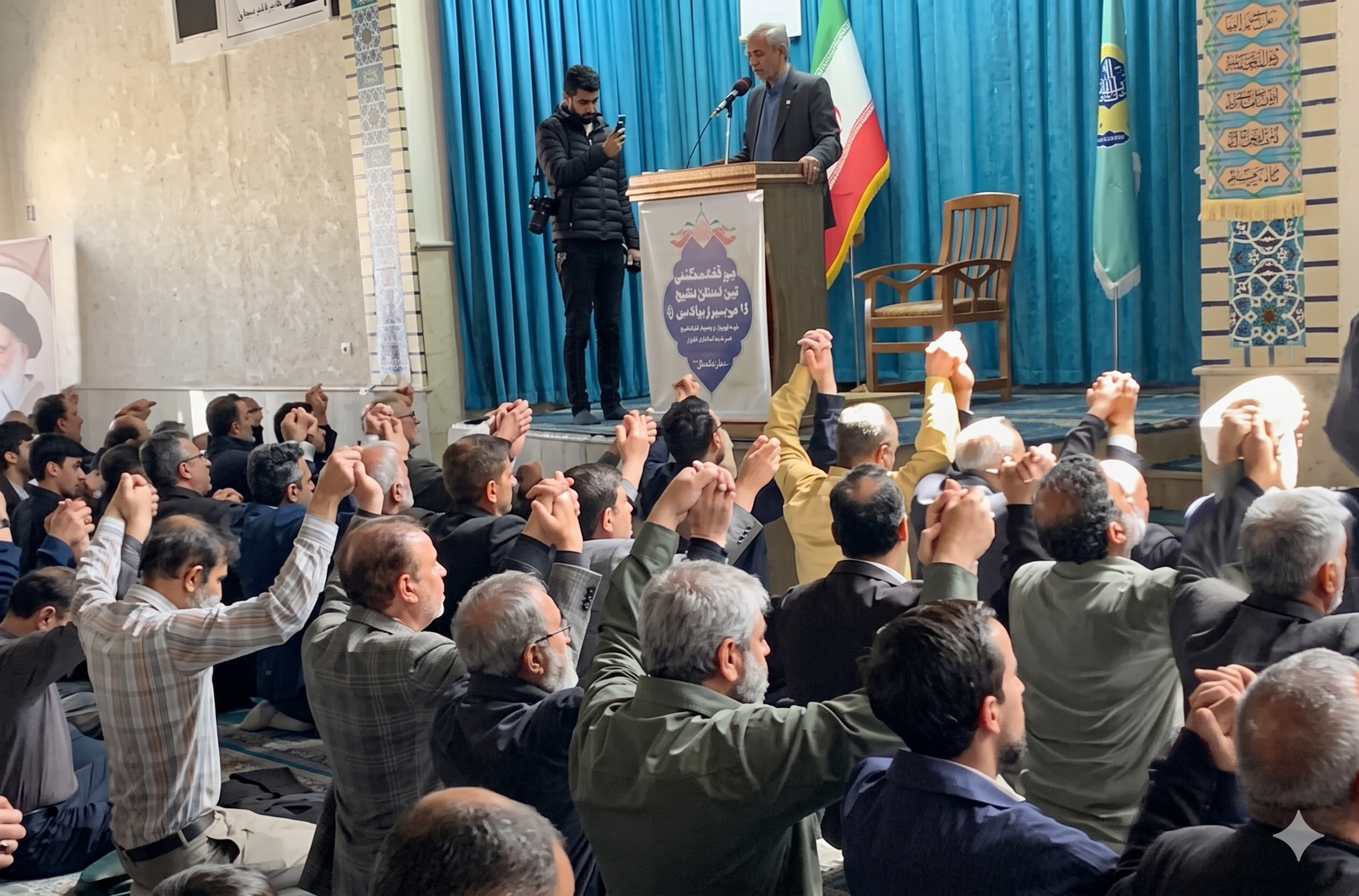 Tahran’da Cuma namazında ‘Yaşasın Türkiye’ nidaları yeri göğü inletti