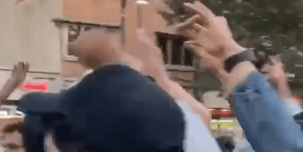 Tahran'da İran rejimine Ermenistan isyanı