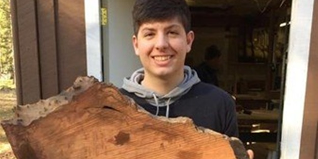 Tahta parçasını öyle bir değerlendirdi ki!