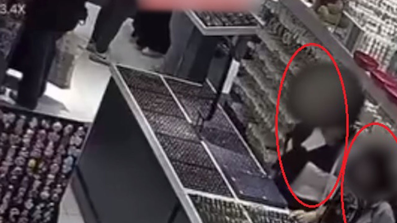 Takı dükkanında gözlük hırsızlığı kamerada