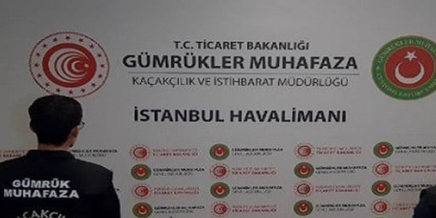Takibe alınan 2 Türk yolcu yurda giriş yapmak üzereyken durduruldu
