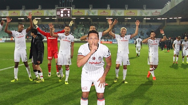 Takım arkadaşlarından Adriano'ya övgü