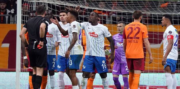 Takımı sahadan çekmediğime pişmanım!