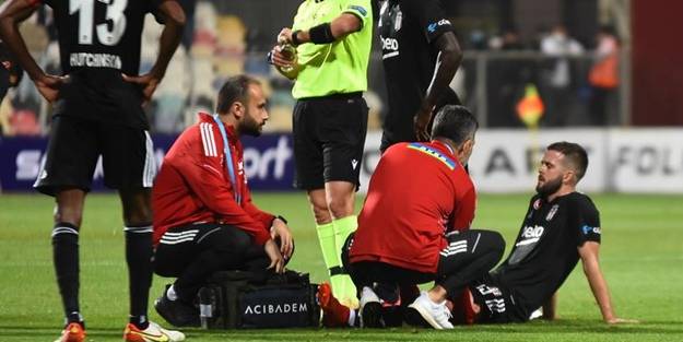 Takımın yarısı yok! Beşiktaş'ta 2 oyuncu daha sakatlandı