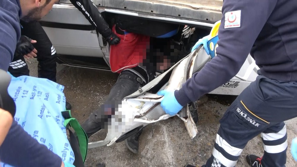 Takla atan araçta can pazarı: 3 yaralı 