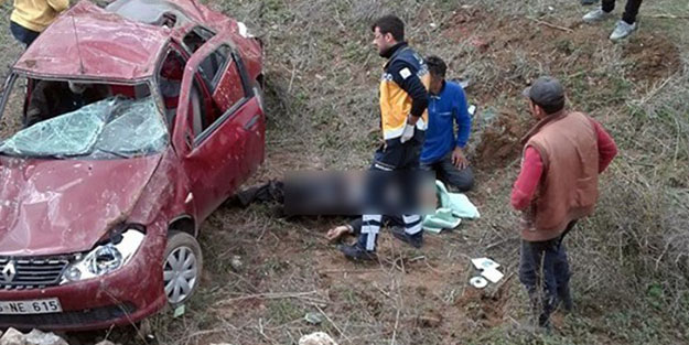 Takla atan otomobilde hayatını kaybetti