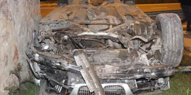 Takla atan otomobildeki 2 kişi yaralandı