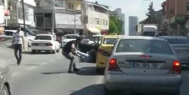 Taksici vahşetinde şoke eden gelişme! Genç kıza kafa çocuğa yumruk..