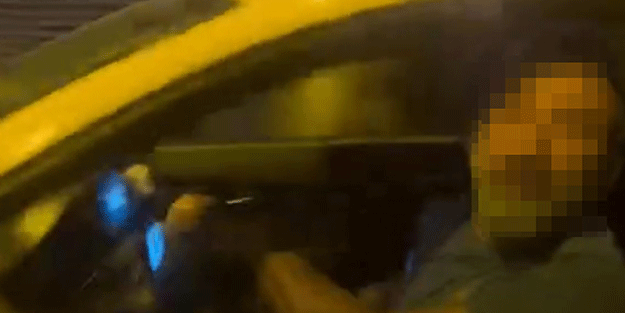 Taksiciden ahlaksız teklif! Trafikten men edin şunu