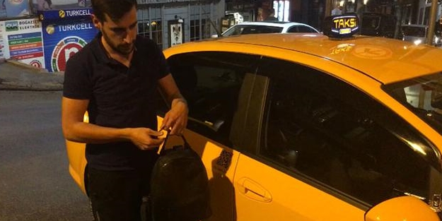 Taksiciden alkışlanacak hareket! Saatlerce aradı