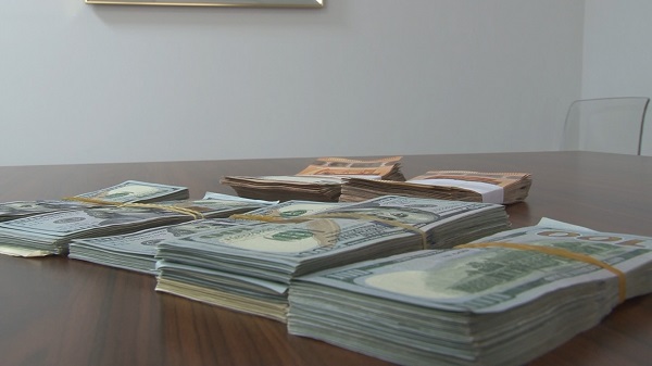 Tam 1 milyon lira unutuldu!