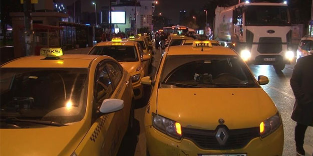 Taksiciler eylem yaptı! "Bizi bu hale İmamoğlu getirdi"