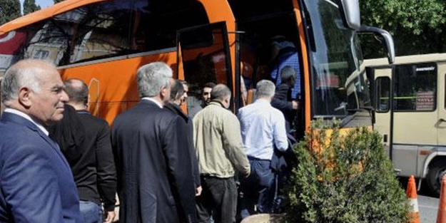 Taksicilerden UBER'e karşı yeni girişim